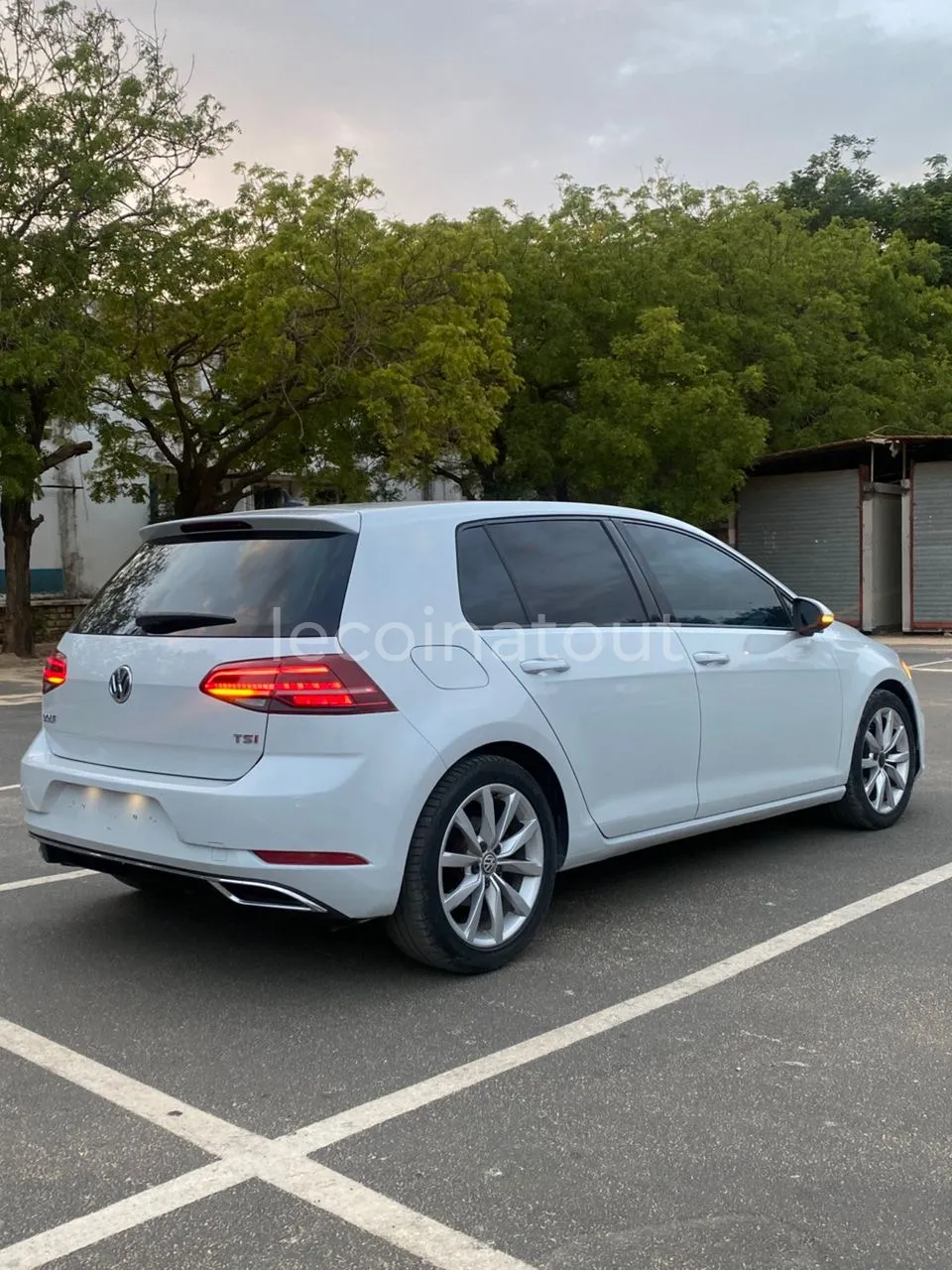 Volkswagen Golf 7 1.5 TSI 2018 - 49 000 km - Venant — photo 3, Dakar