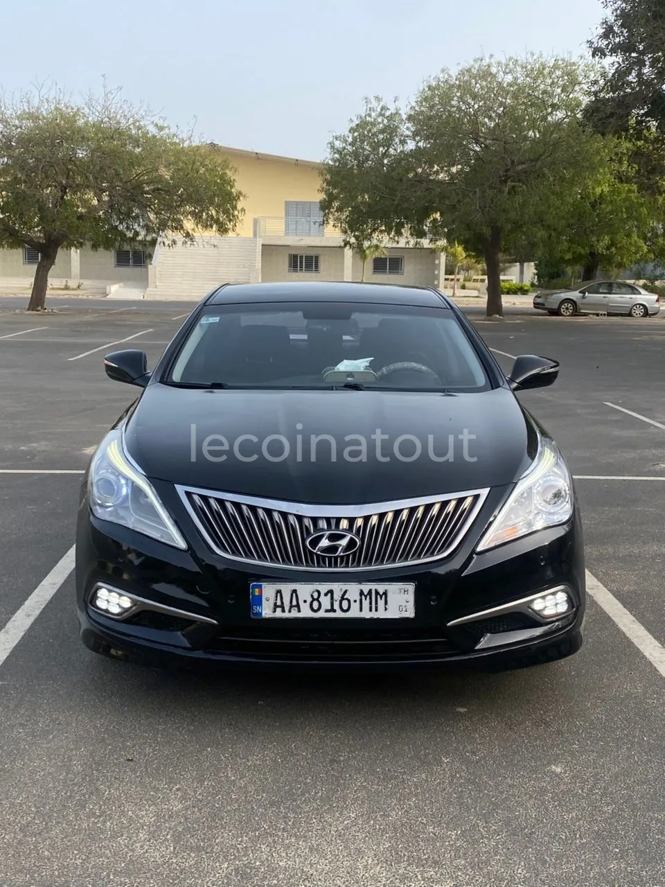Hyundai Grandeur 2015 HG240 - Automatique Essence - 98 000 km — photo 4, Dakar