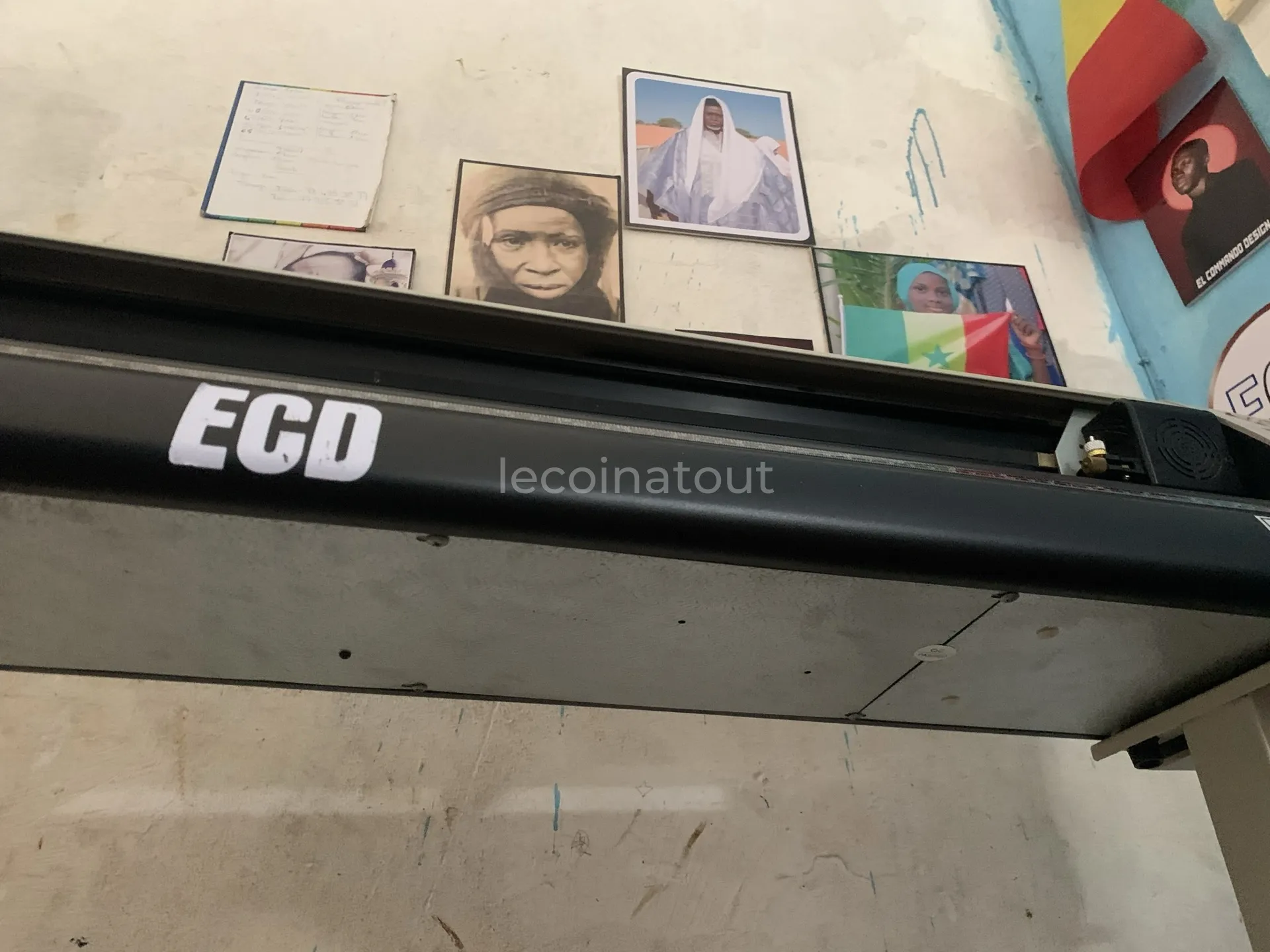Découpe vinyle — photo 2, Jaxaay-Parcelle-Niakoul Rap