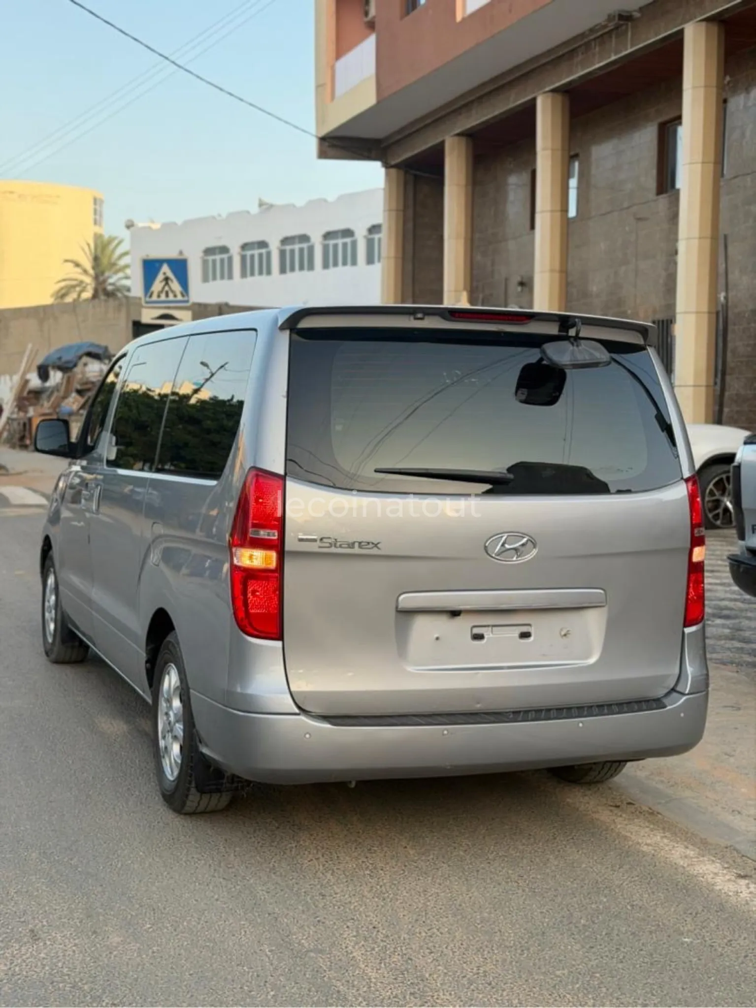 HYUNDAI GRAND STAREX — photo 3, Dakar