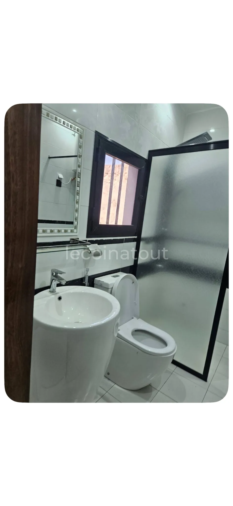 APPARTEMENT MEUBLÉS — photo 10, Arrêt Mame Dior Dakar