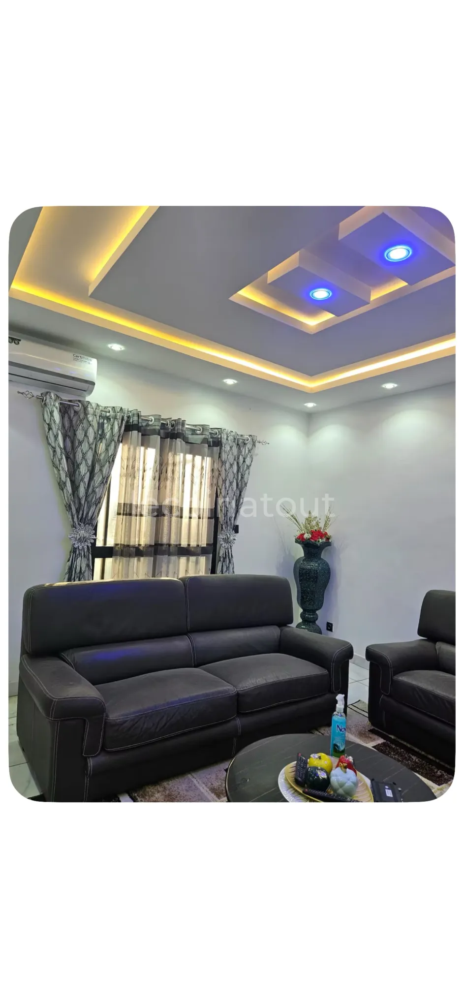 APPARTEMENT MEUBLÉS — photo 2, Arrêt Mame Dior Dakar