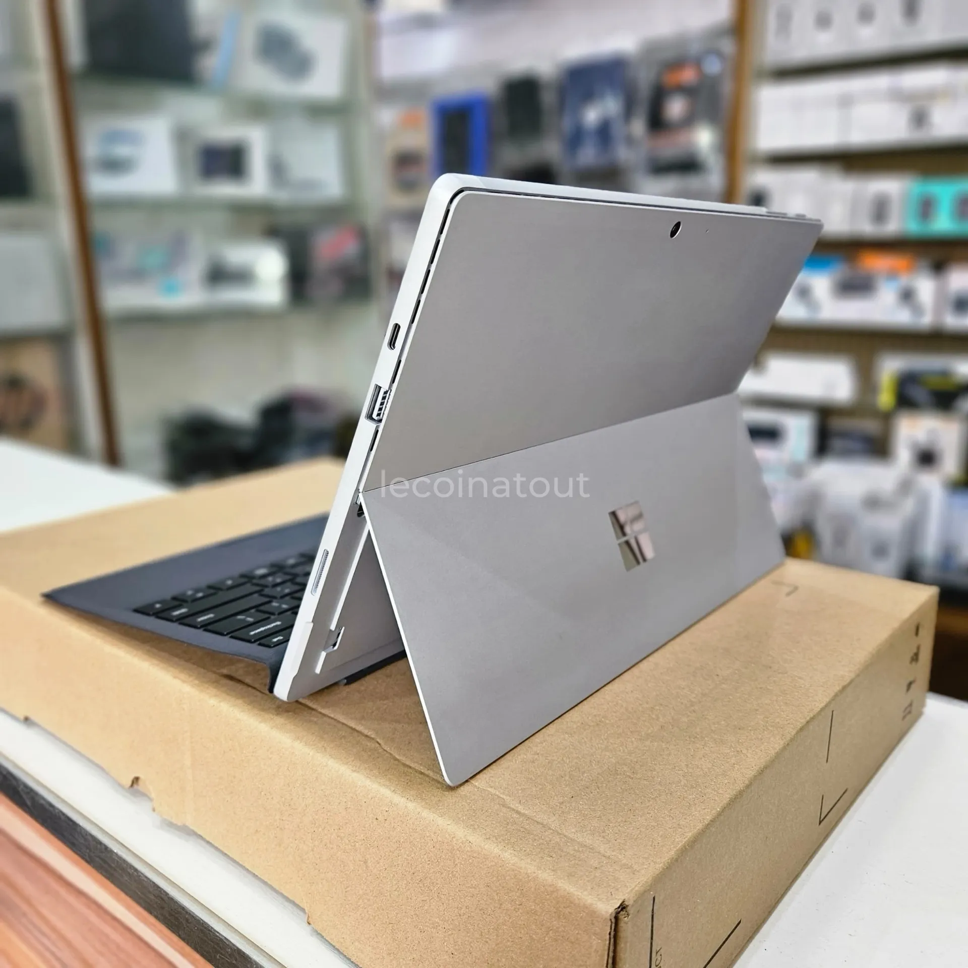 Ordinateur Microsoft Surface pro7 — photo 4, Dakar