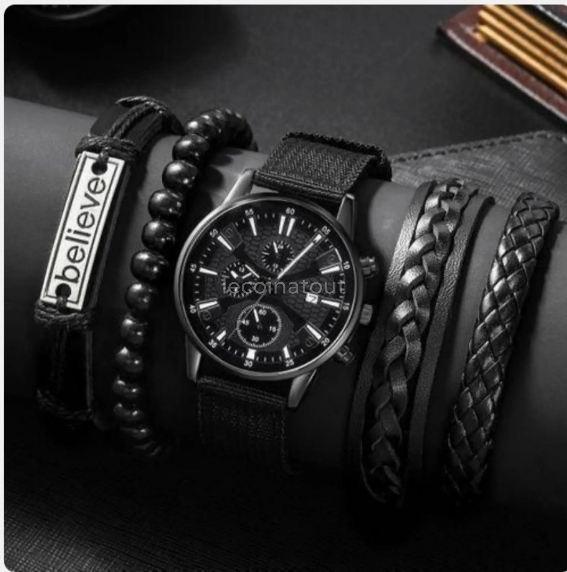 Coffret Montres Couple Élégantes - Plusieurs Coloris Neufs — photo 1, HLM Hizbou Tarqiyyah