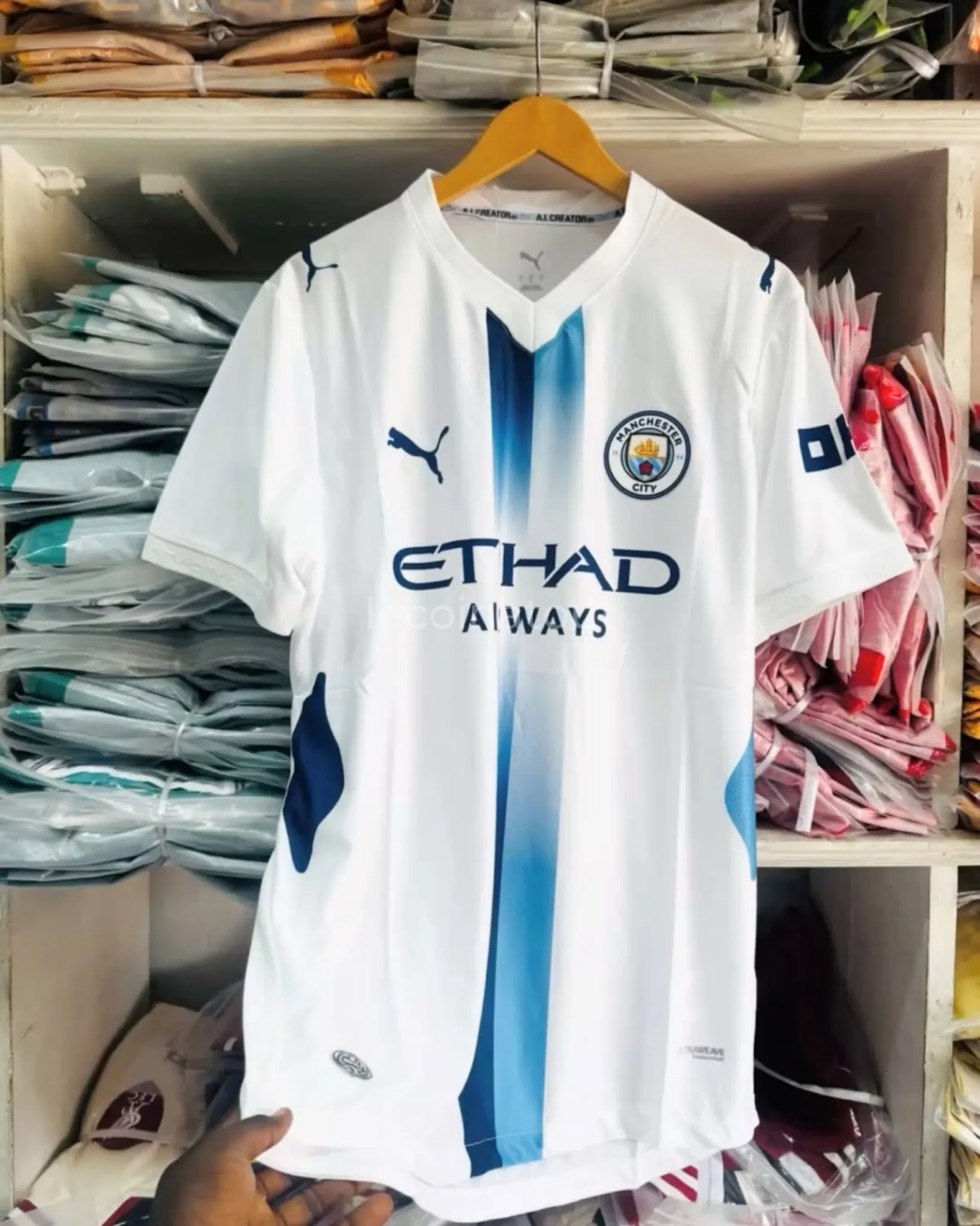 Maillot authentique 26/27 — photo 3, Guédiawaye