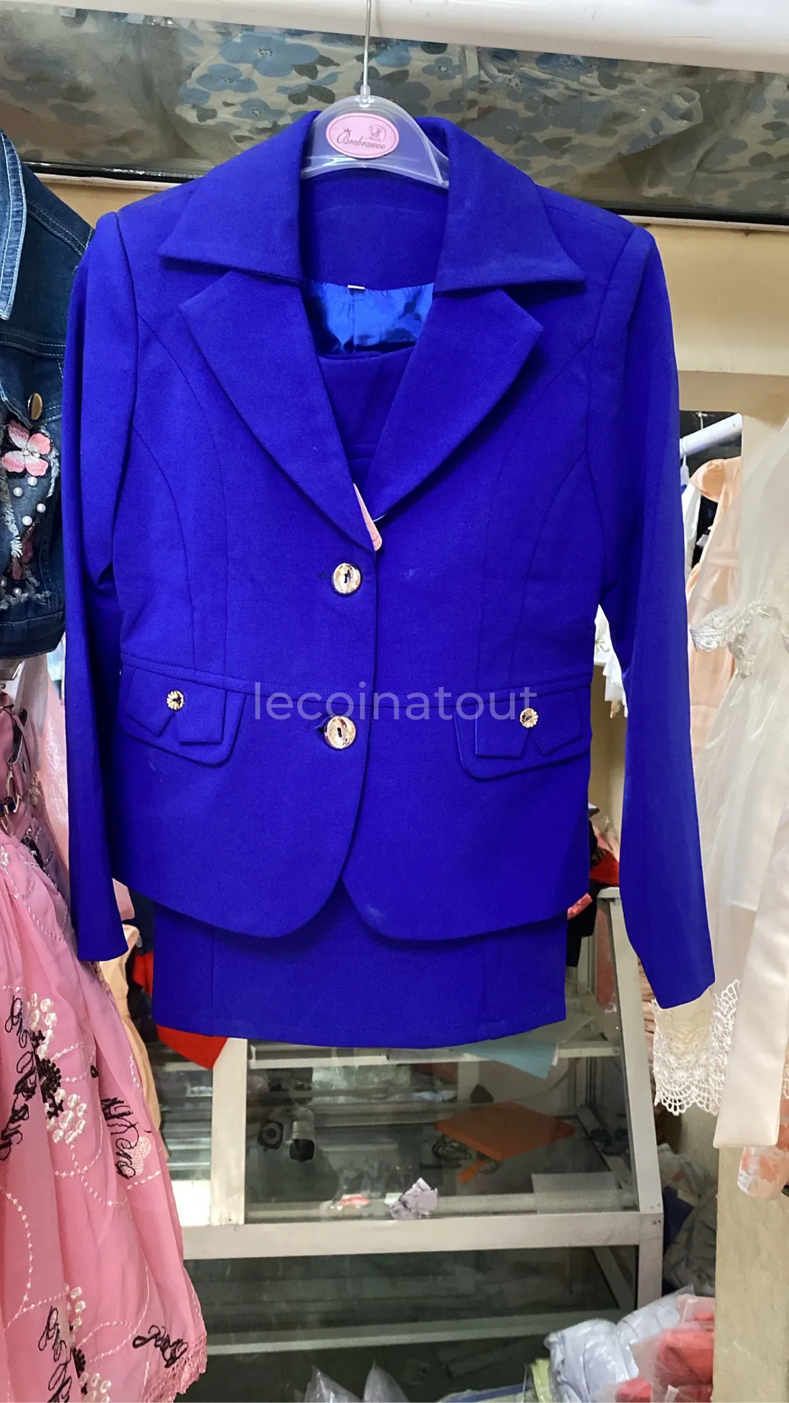 Vêtements (ensembles tailleur enfants ) — photo 5, Dakar
