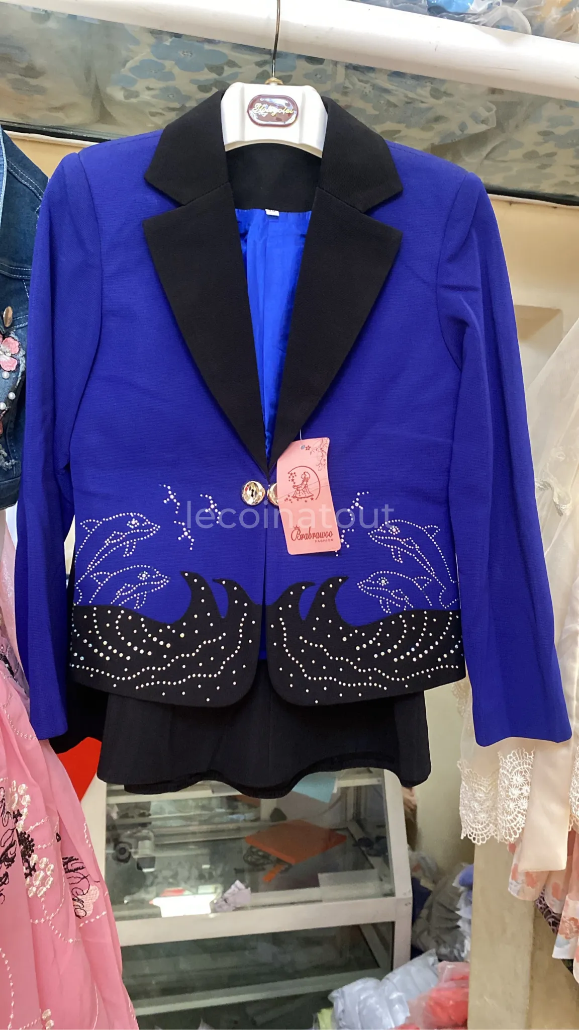 Vêtements (ensembles tailleur enfants ) — photo 7, Dakar