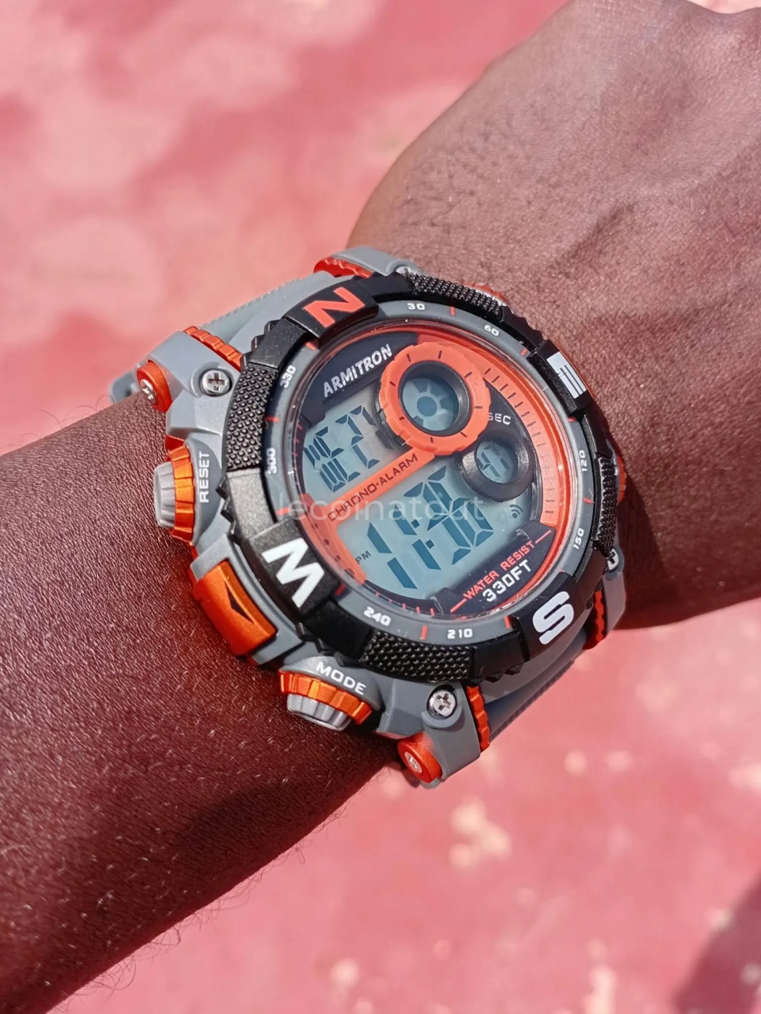 Montre armitron — photo 2, Pikine