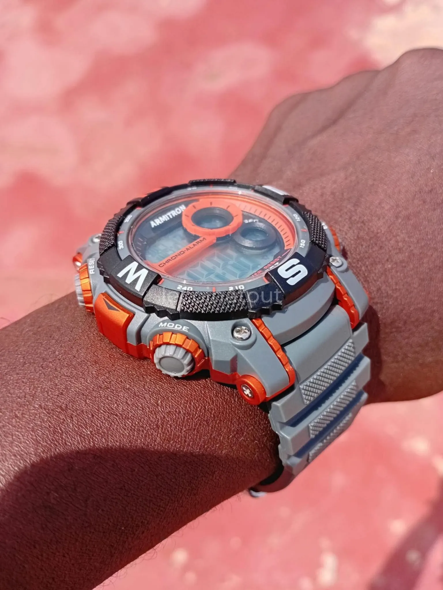 Montre armitron — photo 3, Pikine