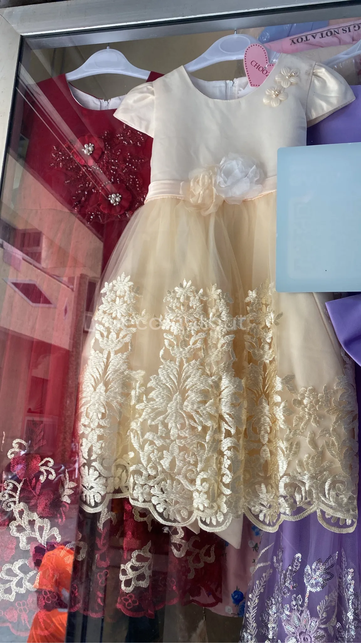 Vêtements (robes enfants de 1mois à 12 ans) — photo 4, Dakar