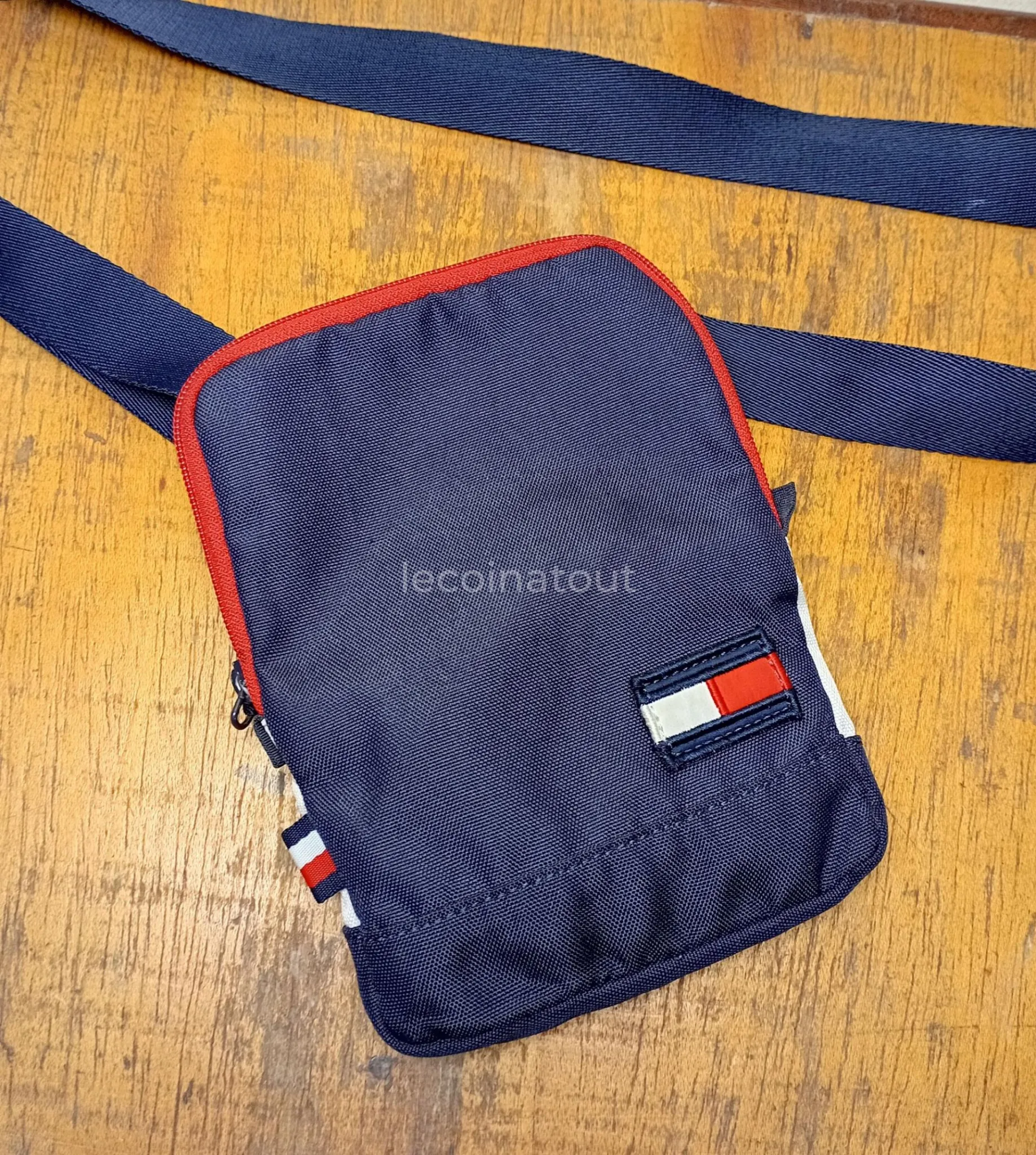 Sacoche tommy — photo 3, Pikine