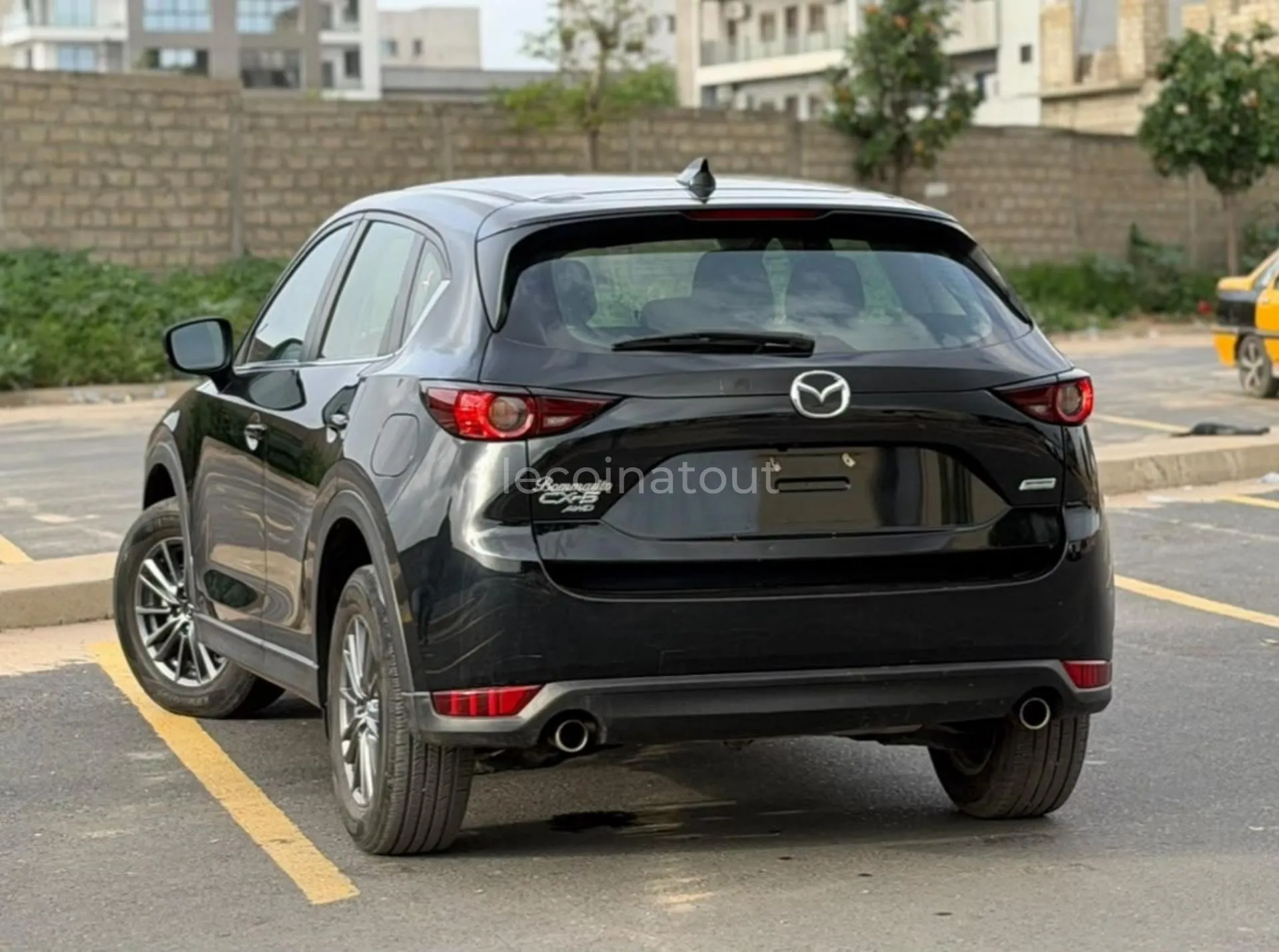 🔘 Marque : *MAZDA*
🔘Modele : *Cx5*
🔘 Année : *2017* — photo 5, Dakar