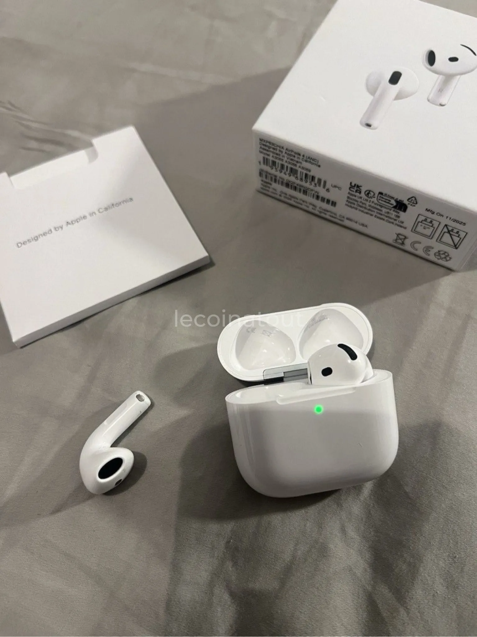 AirPods 4 — photo 3, Guédiawaye