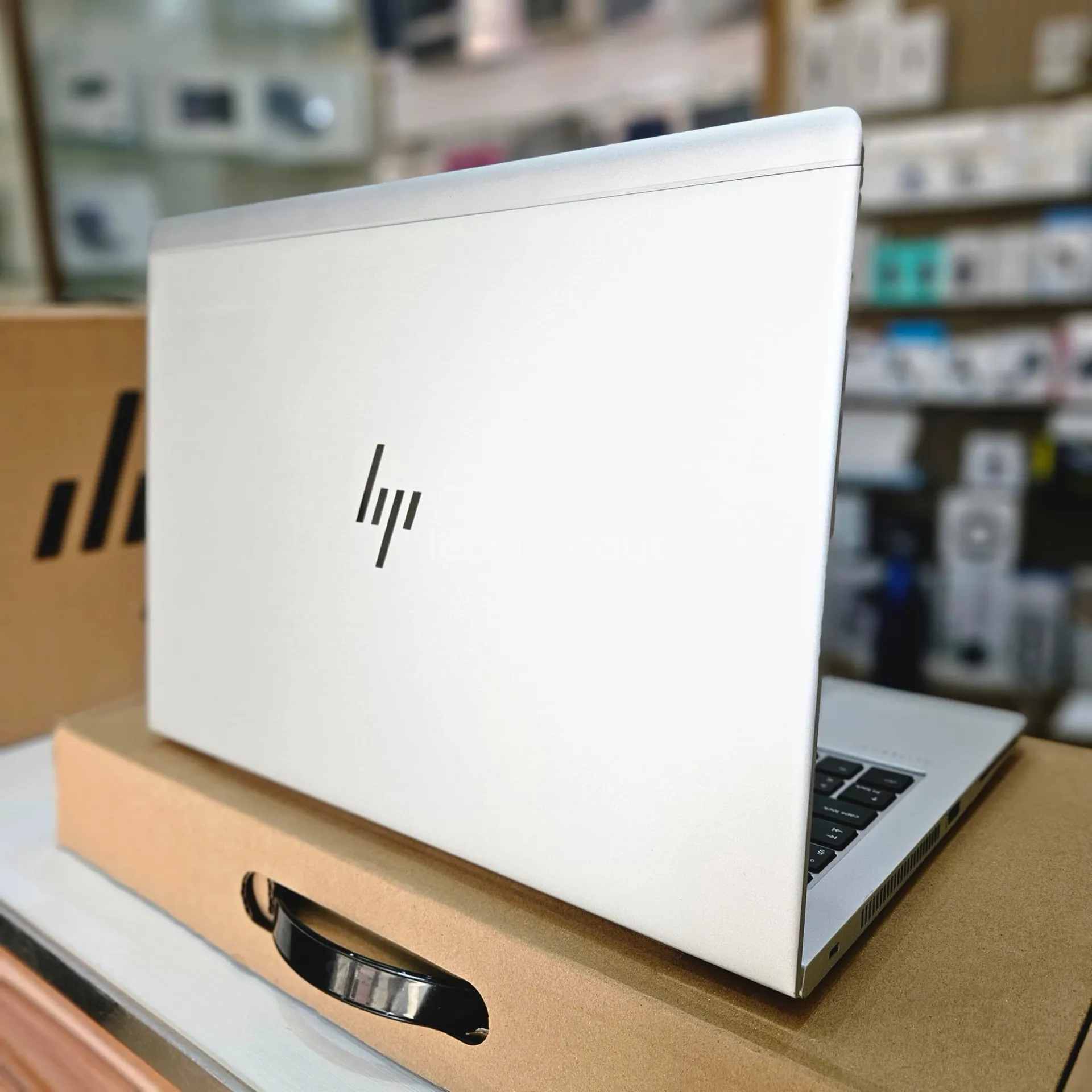 HP ELITEBOOK 840 G6 — photo 2, Guédiawaye