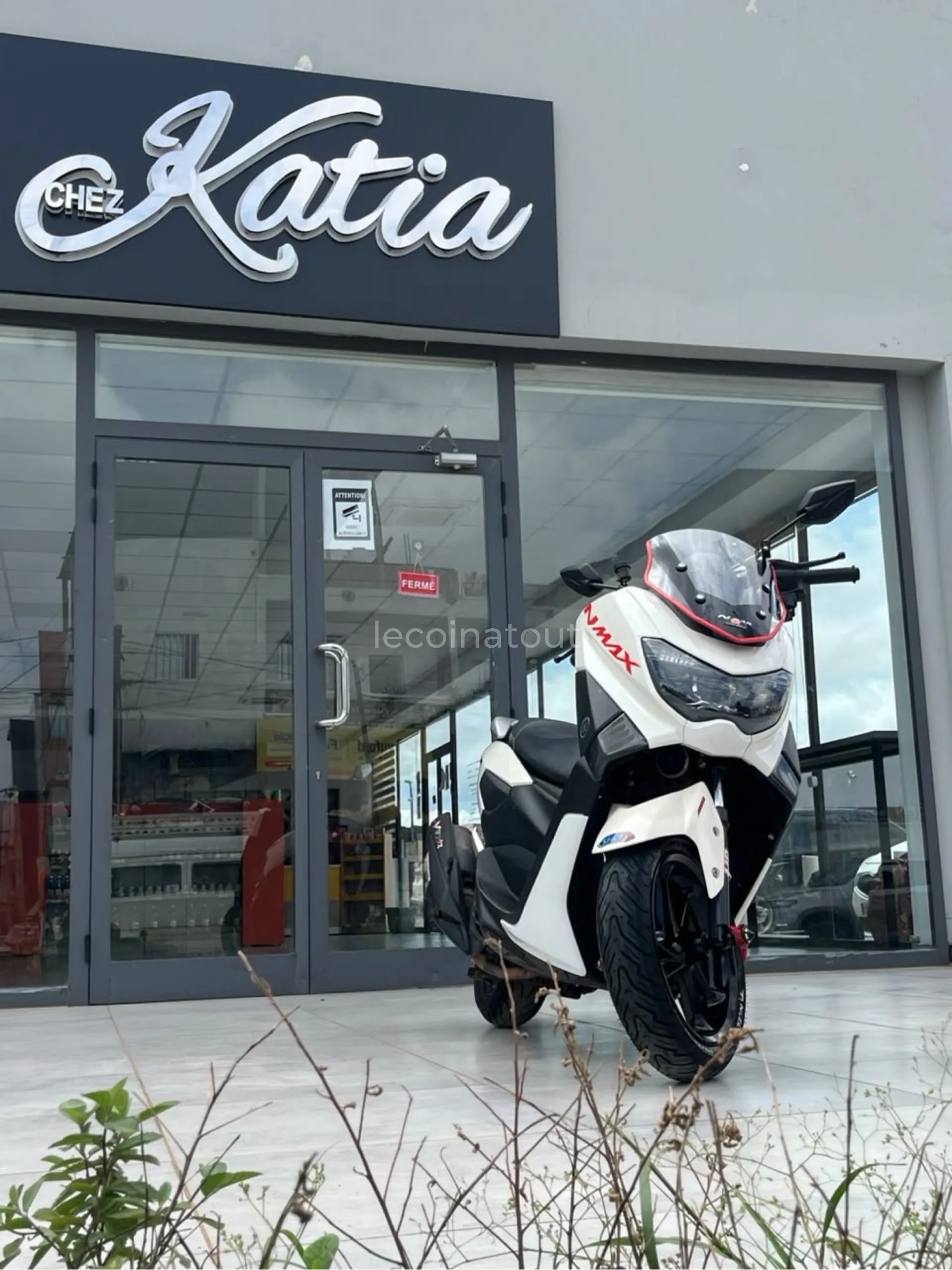 Moto Nmax a vendre moteur 150 neuve — photo 1, Keur Massar